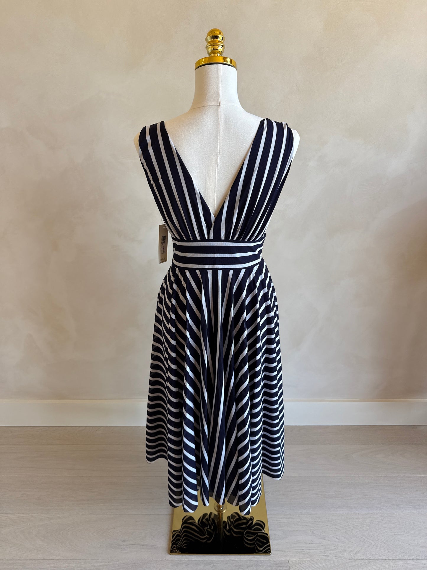 Eliza J Dress Size 6