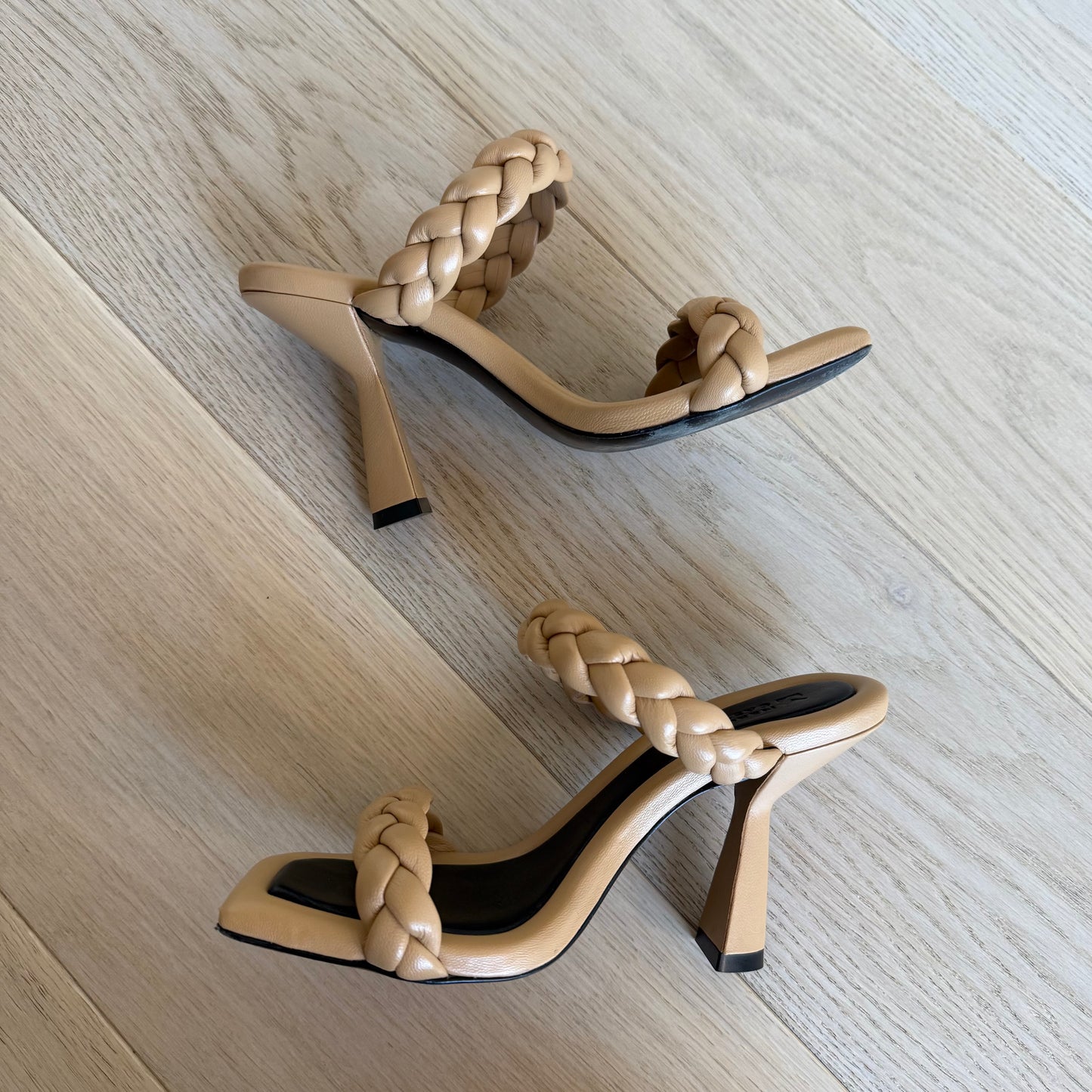 Mercedes Castillo Shoes Size 6