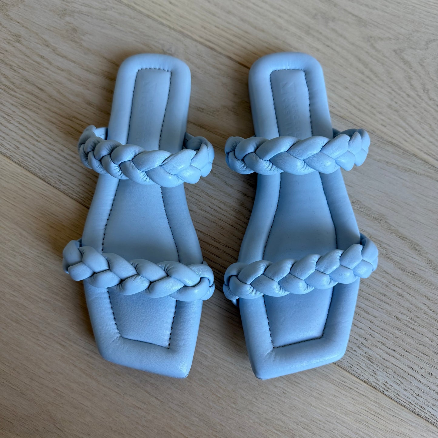 Mercedes Castillo Shoes Size 6