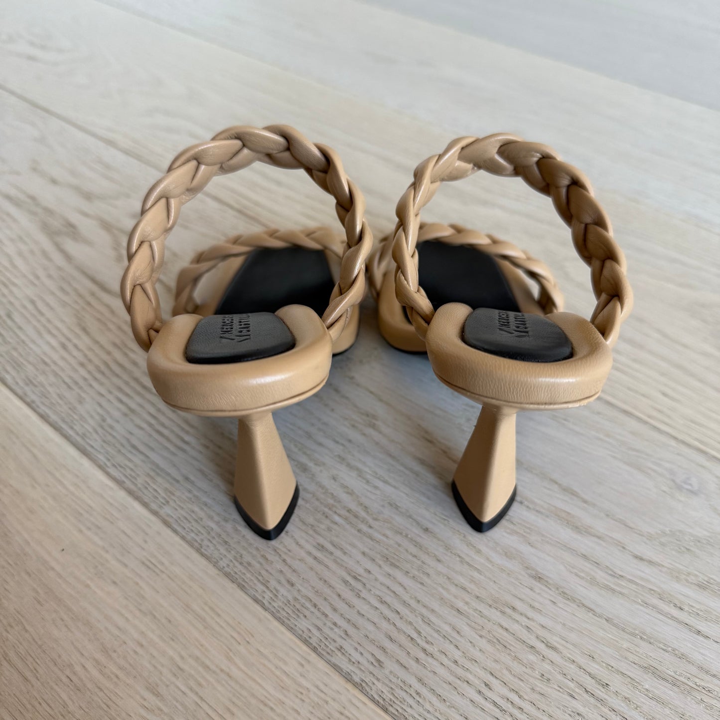 Mercedes Castillo Shoes Size 6