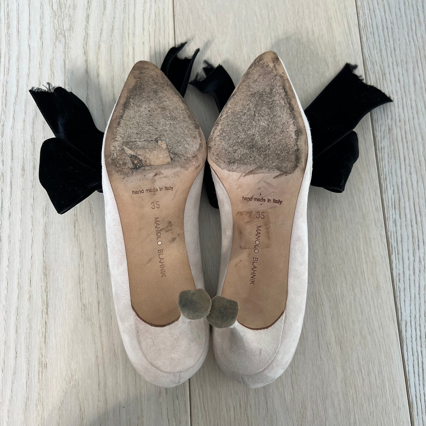 Manolo Blahnik Shoes Size 35