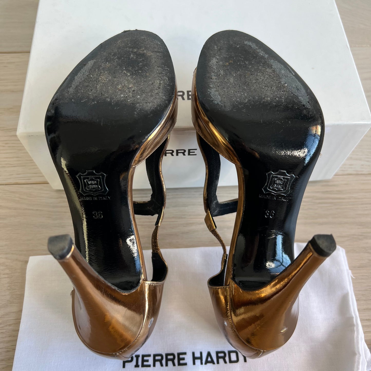 Pierre Hardy Shoes Size 6 1702 Calf Leather Gold